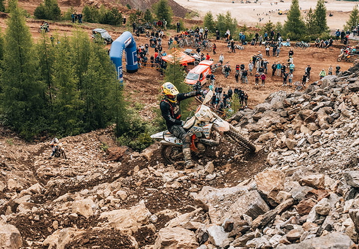 mitas-banner-riders-and-teams-EXTREME_ENDURO